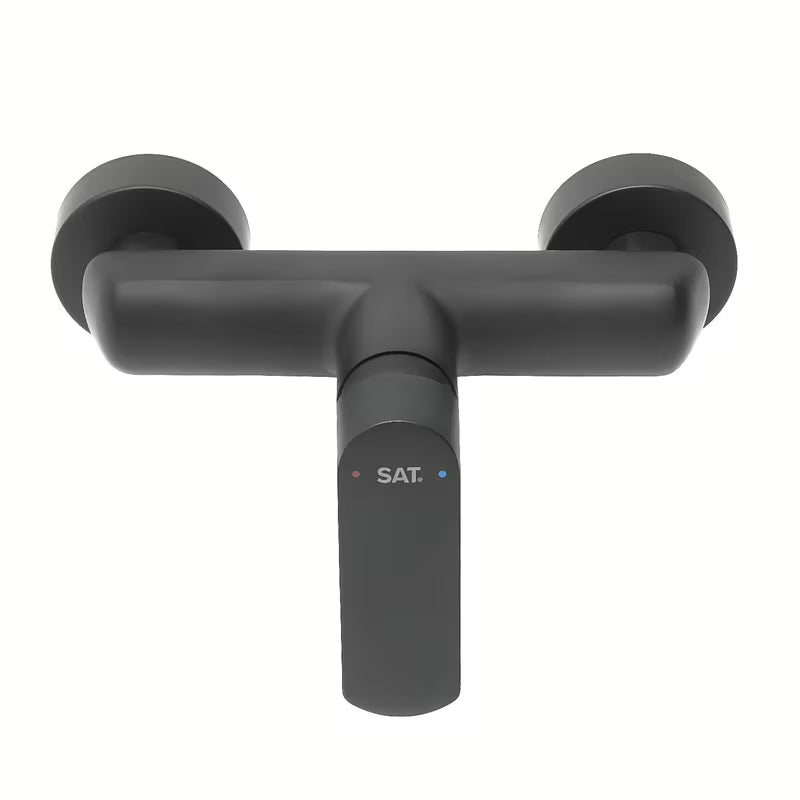 Zidna jednoručna baterija miješalica za tuš SAT Feel u mat crnoj boji bez tuš seta.