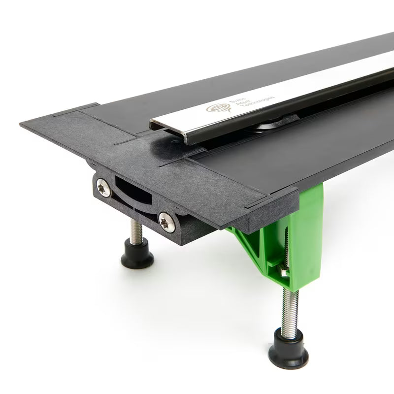 Skratljivi tuš kanalica SAT Flexi 100 cm od poliranog nehrđajućeg čelika s punom rešetkom u sjajnoj izvedbi.