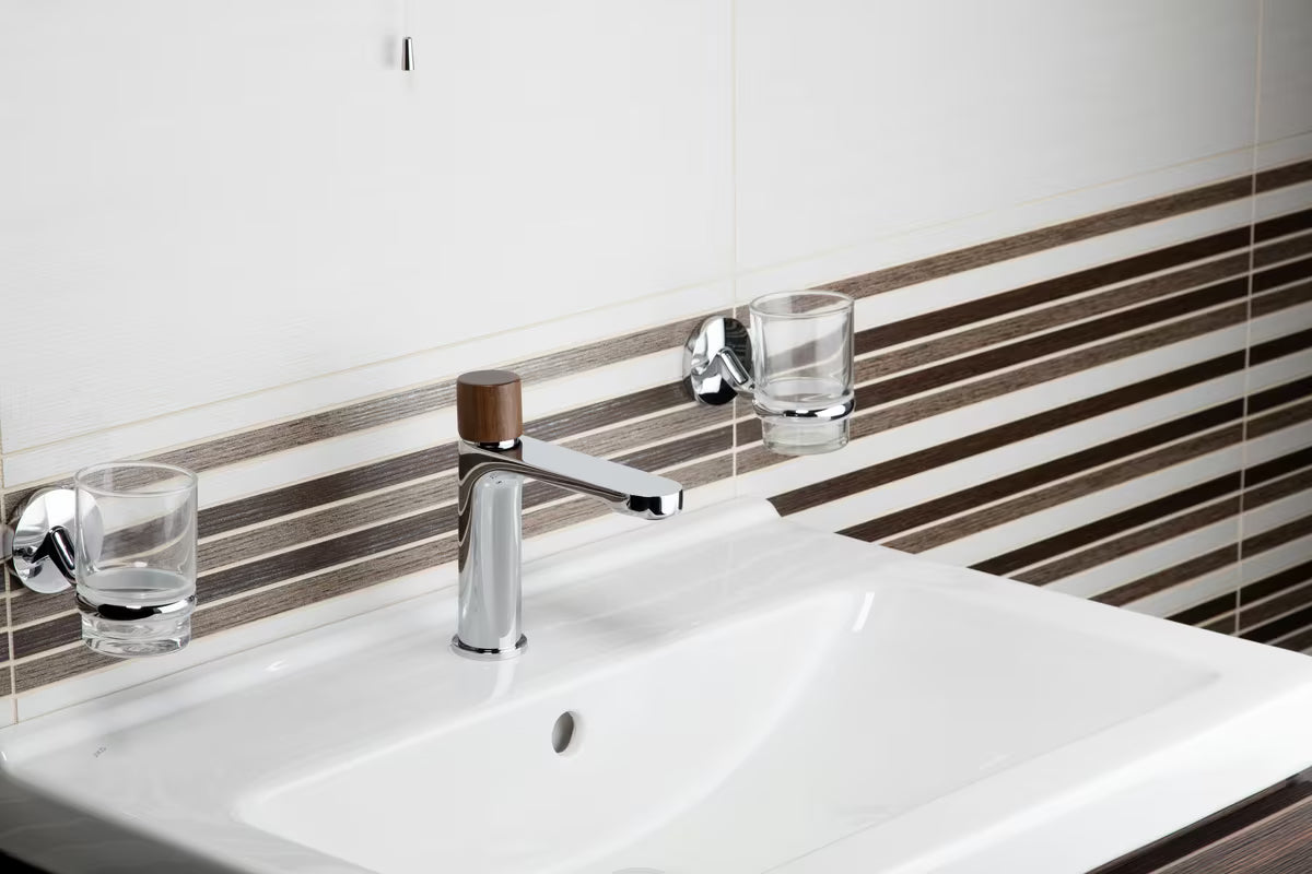 SAT Fusion miješalica za umivaonik bez odvoda s ručicom u dekoru tamnog drva