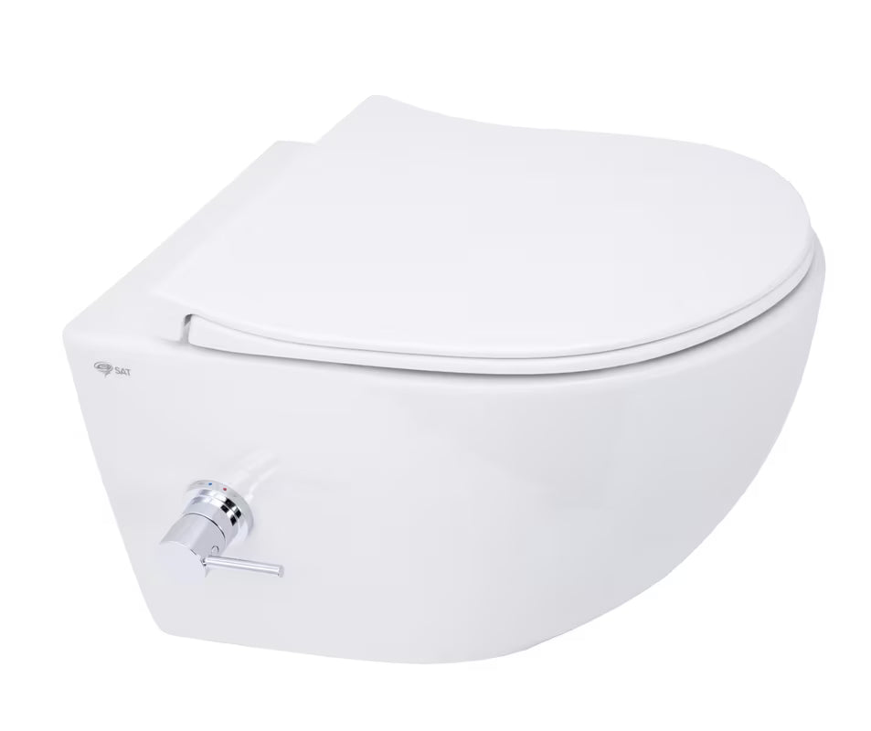 Bijeli viseća WC školjka SAT Infinitio s integriranom bide funkcijom, bočnim upravljanjem i sjedalom soft Close.