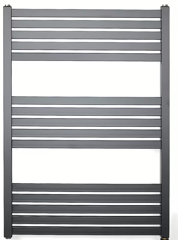 Kombinirani radijator SAT Kh 45x80 cm u crnoj mat boji s bočnim priključkom na razmak.