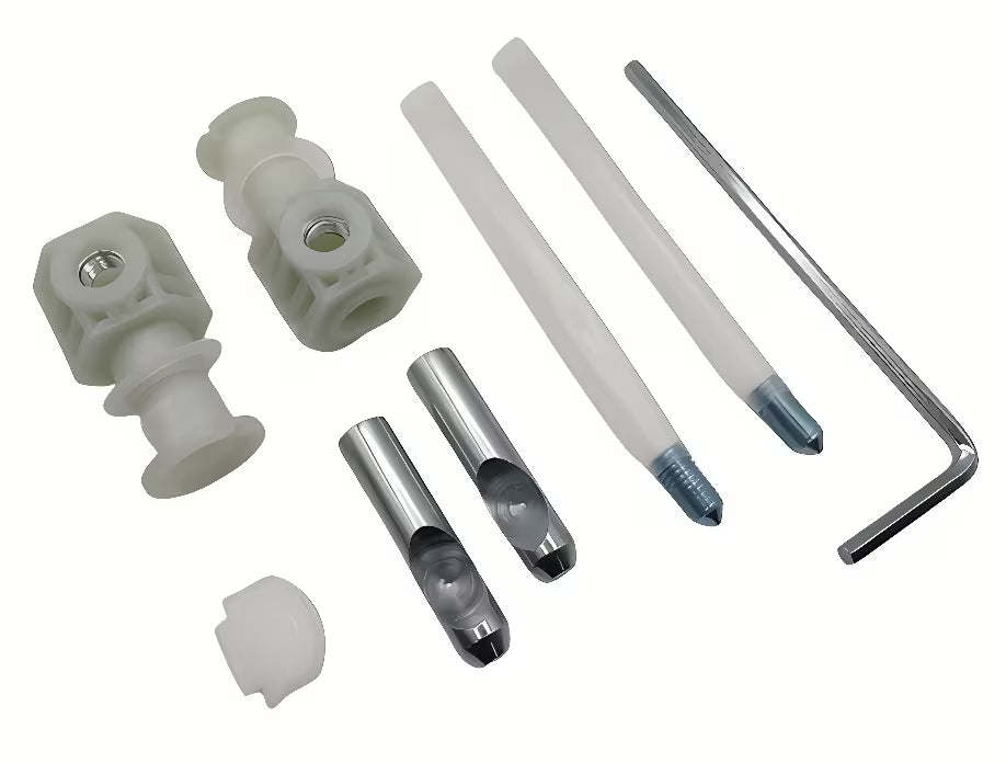 Montažni set skrivenog pričvršćenja pro viseća WC školjka SAT pro čist izgled bez vidljivih montažnih elemenata.