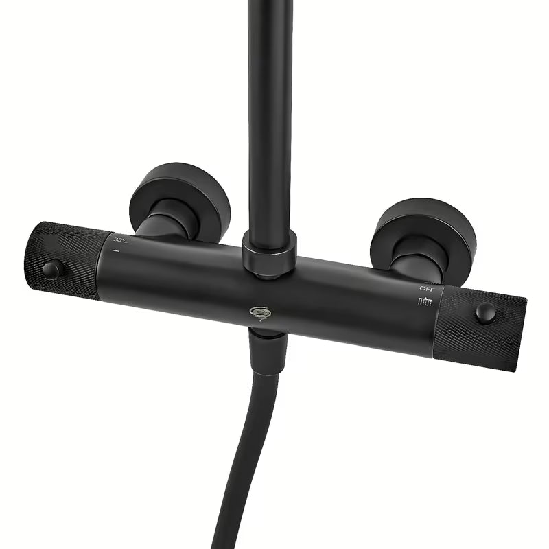 Termostatski tuš sustav SAT s crnom mat termostatskom slavinom, nadglavnim i ručnim tušem.