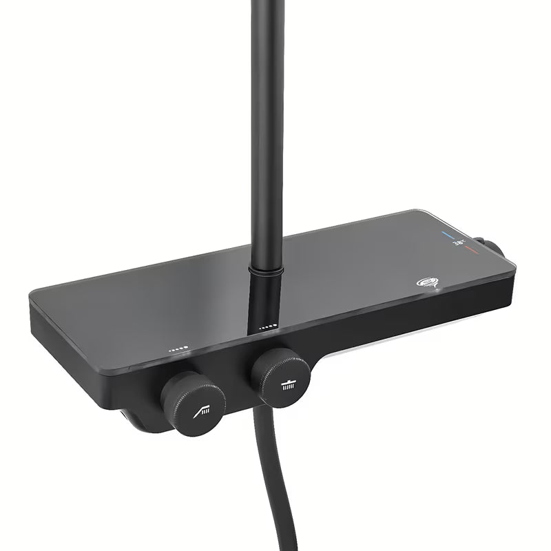 Crni mat tuš sustav SAT s termostatskom miješalicom, s nadglavnim tušem i ručnim tušem s tri vrste mlaza.