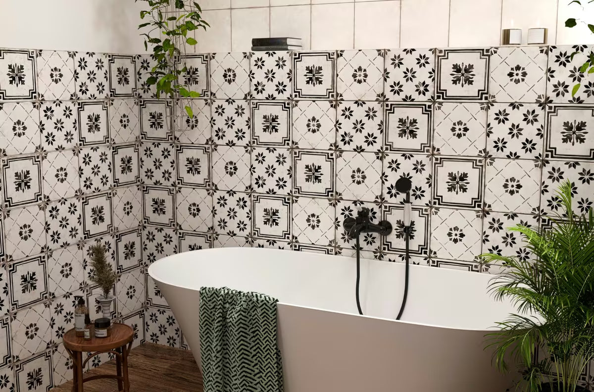 Samostojeća kada SAT od lijevanog mramora 157x69 cm s lijevom i desnom orijentacijom