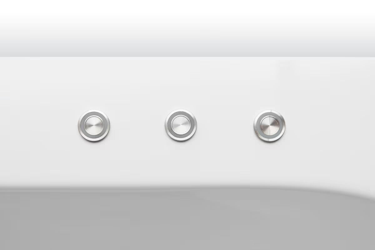 Samostojeći akrilna kada SAT u desnoj izvedbi s hidromasažom, zračnom masažom i kromoterapijom.