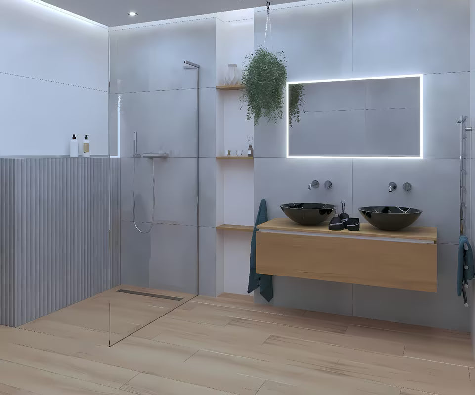Walk-in tuš stijena SAT Walk-in 110 cm u krom izvedbi s prozirnim sigurnosnim staklom i premazom Easy Clean.