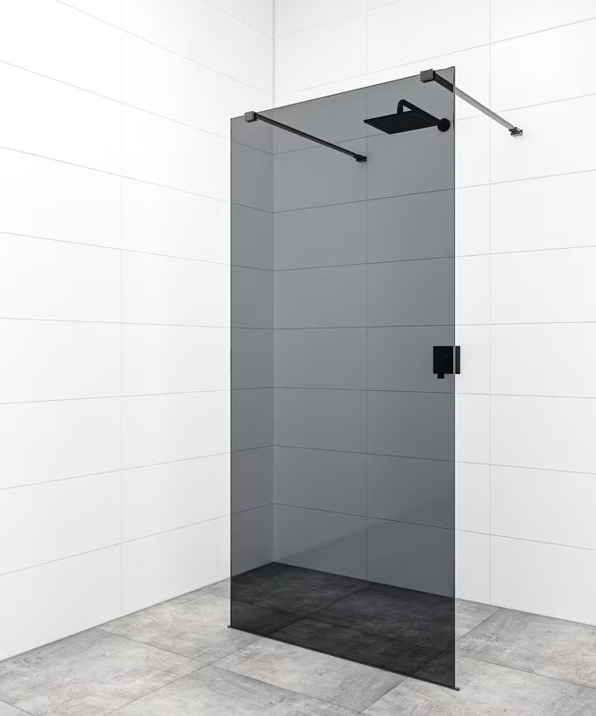 Crna walk-in tuš stijena SAT Walk-in 120 cm od prozirnog sigurnosnog stakla s premazom Easy Clean.