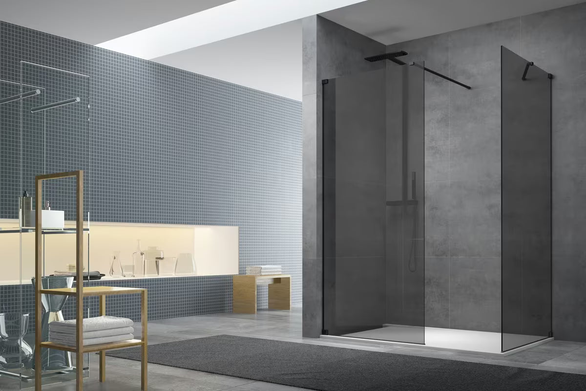 Crna walk-in tuš stijena 140x90 cm s neprozirnim staklom u dimljenom dekoru