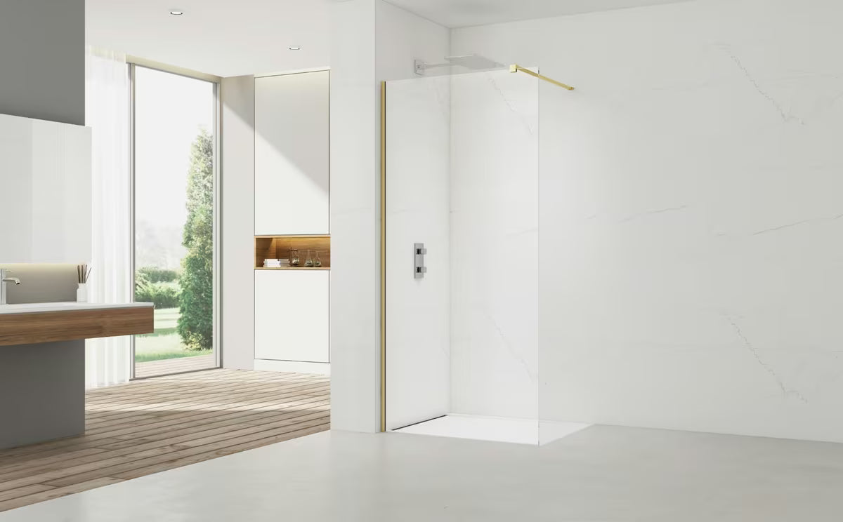 Walk-in tuš stijena SAT Walk-in 130 cm od prozirnog stakla s mesinganim profilima