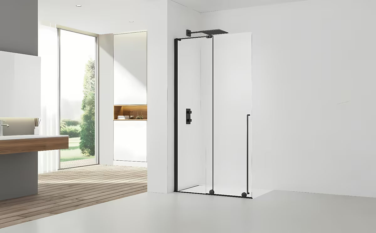 Klizna tuš stijena walk-in SAT Walk-In Xmotion 120 cm u crnoj boji s prozirnim staklom