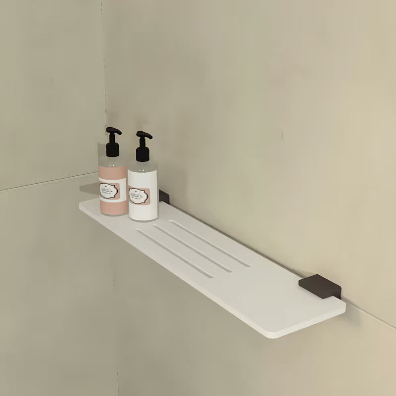 Cjenovno povoljniji set kupaonskih dodataka SAT X-Way s policom i držačima u minimalističkom dizajnu