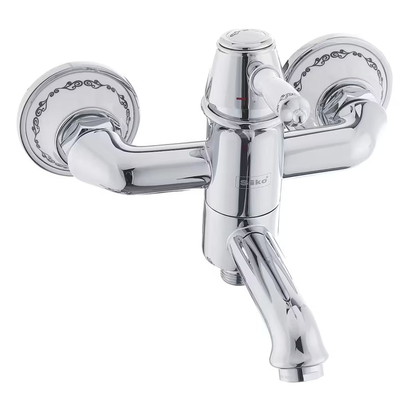 Kromirana jednoručna baterija zidna miješalica za kadu SIKO Provence u retro dizajnu s preklopnikom skrivenim u izljevu.