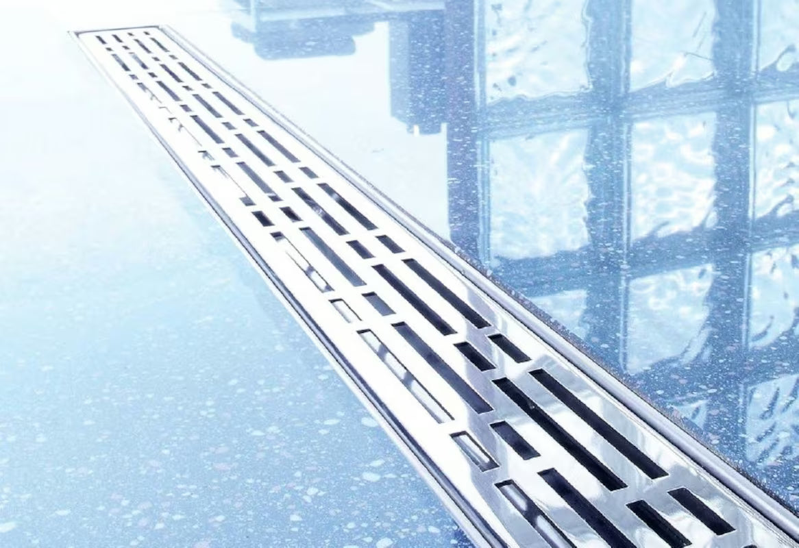 Dizajnerski rešetka Tece Drainline od brušenog nehrđajućeg čelika u dekoru basic pro tuš kanalica