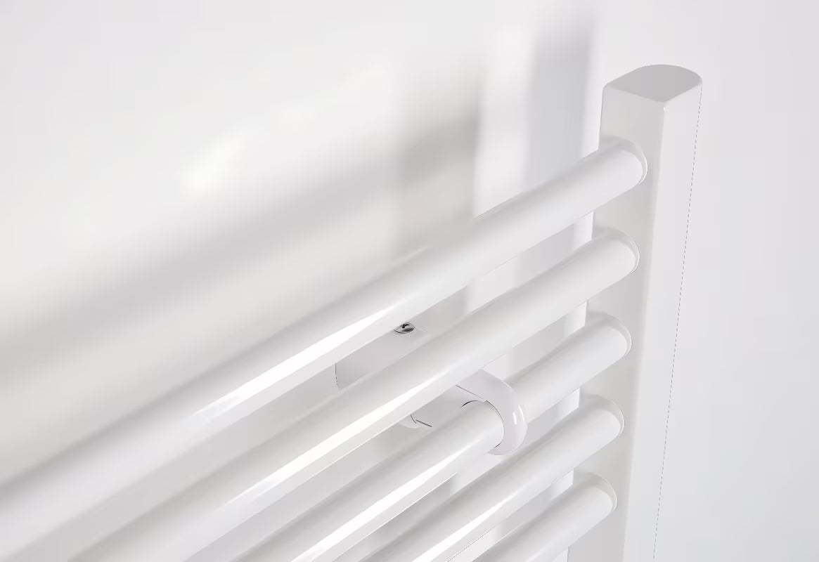 Bijeli kombinirani cijevni radijator Thermal Trend KD dimenzija 45x96 cm.