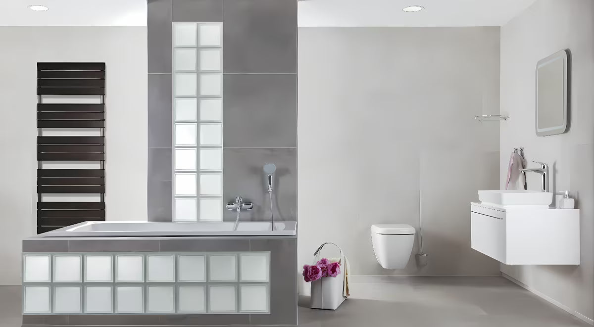 Kombinirani radijator Thermal Trend Viktor 45x122 cm u antracit boji pro kupaonicu.