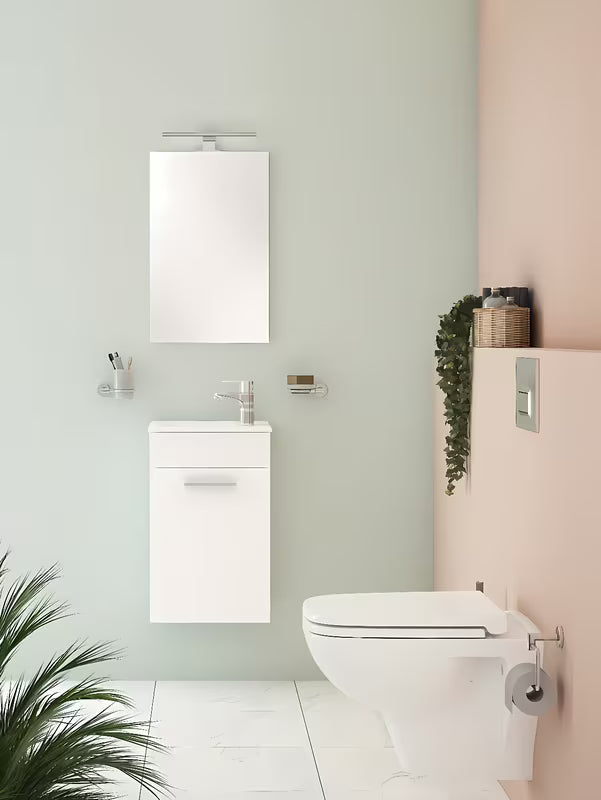 Bijela kupaonski set Vitra Mia s umivaonikom, s visećim ormarićem, ogledalom i LED rasvjetom