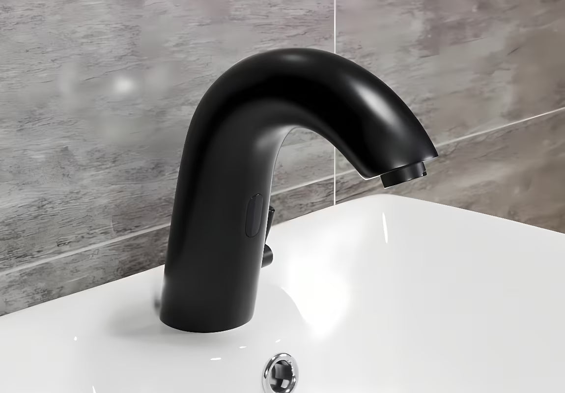 Crna beskontaktna miješalica za umivaonik Weltservis Donner AutoFlow 03 s infracrvenim senzorom i upravljačkom ručicom.