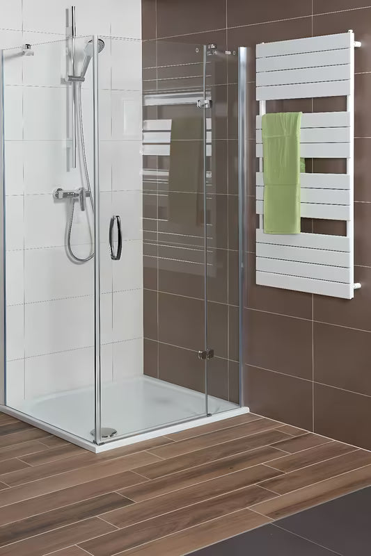 Bijeli kombinirani radijator Anima Viktor 60x122 cm, prikladan pro kupaonicu i sušenje ručnika.