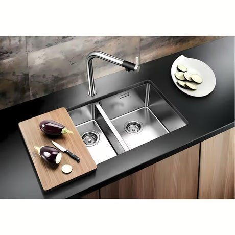 Inox sudoper  Blanco Andano ispod radne ploče u izvedbi svilenog sjaja s tuš kadom