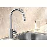 Kromirana miješalica za sudoper Blanco Mida-S s izvlačnom tuš glavom i blago zakrivljenim izljevom.