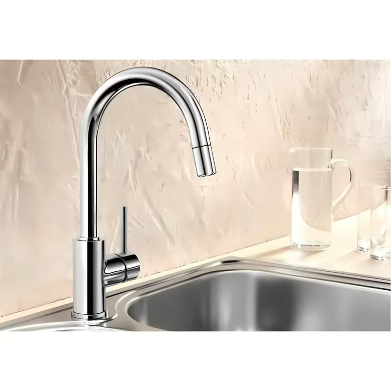 Kromirana miješalica za sudoper Blanco Mida-S s izvlačnom tuš glavom i blago zakrivljenim izljevom.