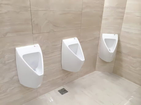 Bezvodni viseći keramički pisoar ecostep P10 s patentiranim ventilom pro uštedu vode i jednostavno održavanje.