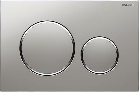 Tipka za Aktiviranje Geberit Sigma20 u mat krom izvedbi s dizajnerskim prstenovima u sjajnom kromu