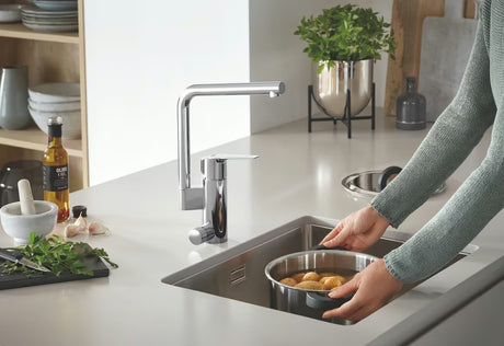 Inox sudoper  Grohe K700U sa satenskom površinom i odvodom 3,5"