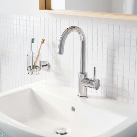 Viseći umivaonik Grohe Bau Ceramic 60 u bijeloj boji s otvorom pro za slavinu i preljevom
