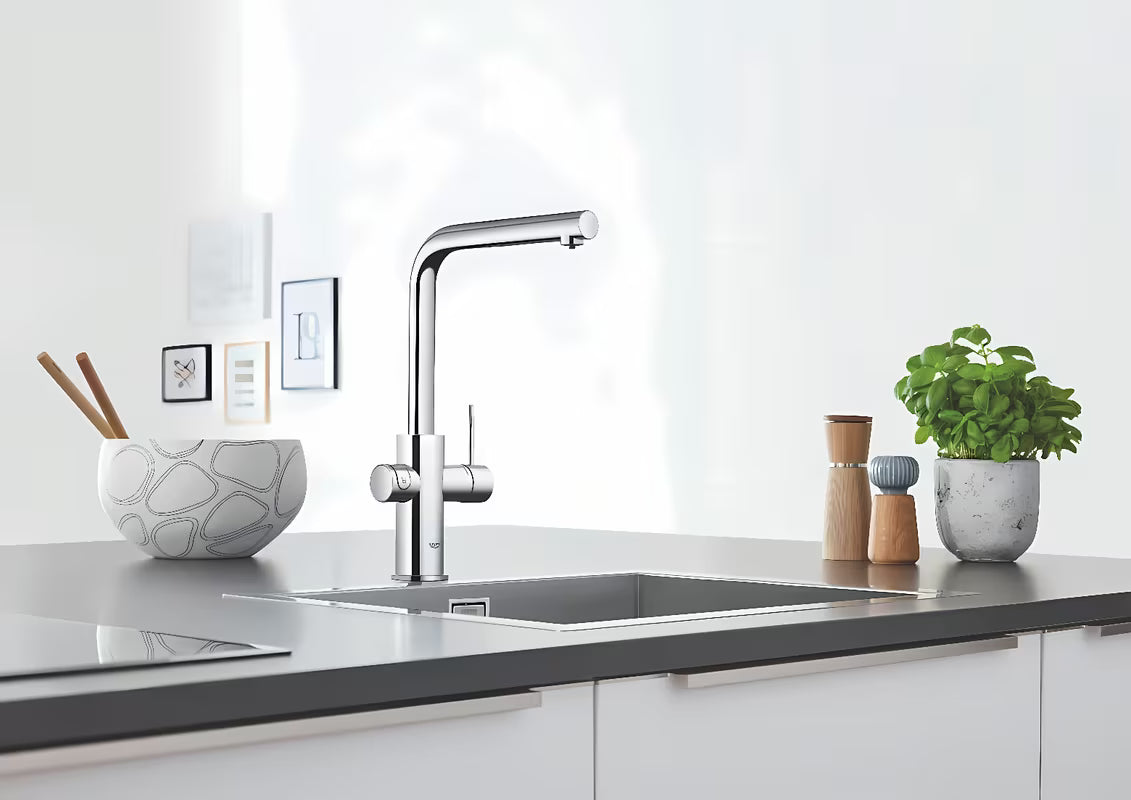 Kromirana kuhinjska miješalica za sudoper Grohe Blue Home Duo s filtrom, s hlađenjem i izvlačnim perlatorom