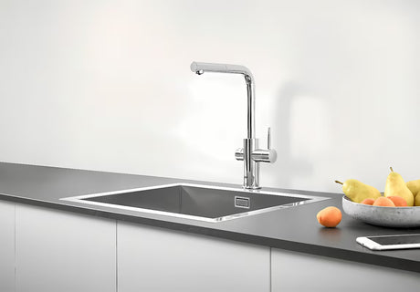 Kromirana miješalica za sudoper Grohe Blue Professional s izvlačivim tušem s funkcijom filtrirane, ohlađene i gazirane vode