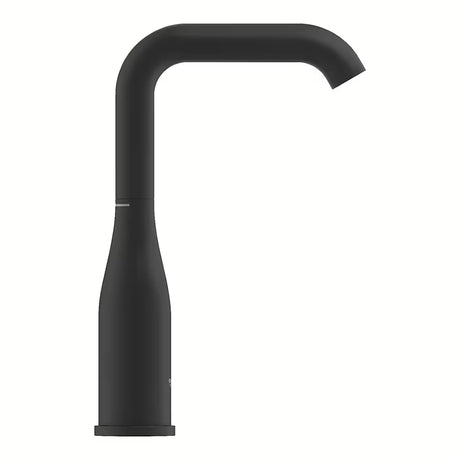 Umivaonička jednoručna baterija slavina Grohe Essence veličine L u završnoj obradi phantom black sa zakretnim izljevom.