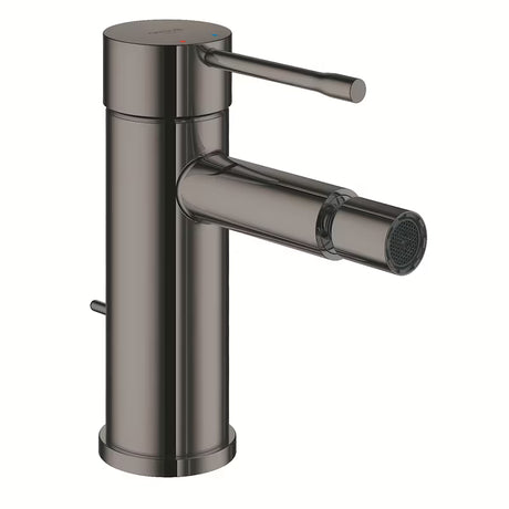 Bide jednoručna baterija slavina Grohe Essence u završnoj obradi Hard Graphite s odvodom.