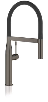 Miješalica za Sudoper Grohe Essence Professional u izvedbi hard graphite s izvlačnim tušem i zakretnim izljevom