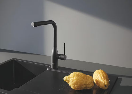 Grohe Essence miješalica za sudoper s izvlačivim tušem u mat izvedbi phantom black