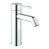 Kromirana jednoručna baterija miješalica za umivaonik Grohe Essence New s glatkim tijelom i zakrivljenim izljevom