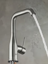 Visoka jednoručna baterija miješalica za umivaonik Grohe Essence New u izvedbi supersteel sa zakretnim izljevom