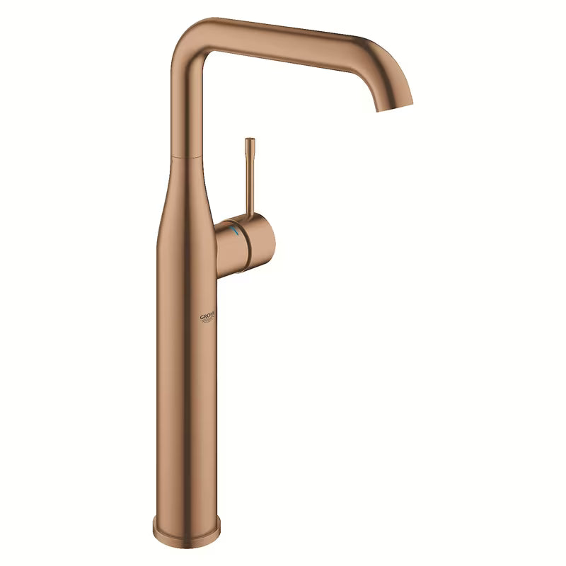 Grohe Essence New visoka miješalica za umivaonik u izvedbi brushed warm sunset sa zakretnim izljevom.