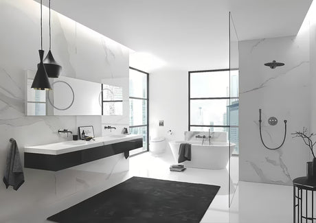 Zidna kada miješalica jednoručna baterija Grohe Essence New u završnoj obradi Brushed Hard Graphite s preklopnikom kada/tuš.