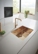 Grohe Essence New miješalica za sudoper s visokim zakretnim izljevom u boji brushed warm sunset