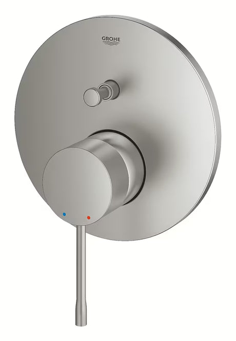 Podžbukna miješalica za tuš Grohe Essence New u izvedbi supersteel s ručicom i 2-smjernim preusmjerivačem.