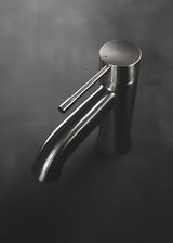 Grohe Essence New jednoručna baterija miješalica za umivaonik s visokim izljevom u završnoj obradi brushed hard graphite