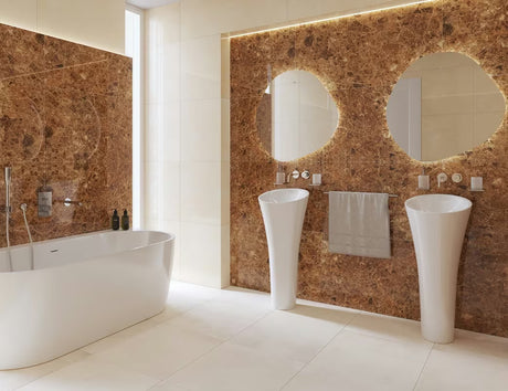 Kromirani izljev za kadu Grohe Essence New pro za zidnu montažu s perlatorom.