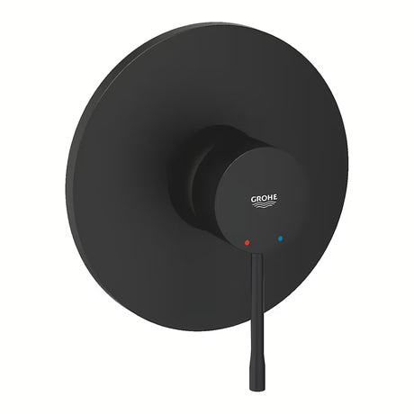 Podžbukna jednoručna baterija miješalica za tuš Grohe Essence u mat crnoj boji phantom black.