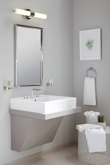 Kromirani prsten za ručnik Grohe Essentials sa skrivenim pričvršćenjem i površinom Grohe StarLight