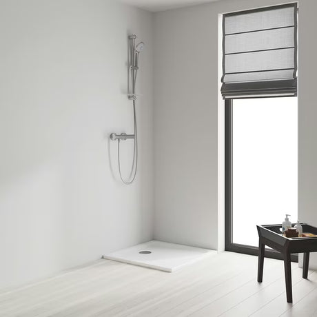 Tuš set Grohe Euphoria 110 Massage u krom izvedbi sa šipkom, crijevom i policom EasyReach.