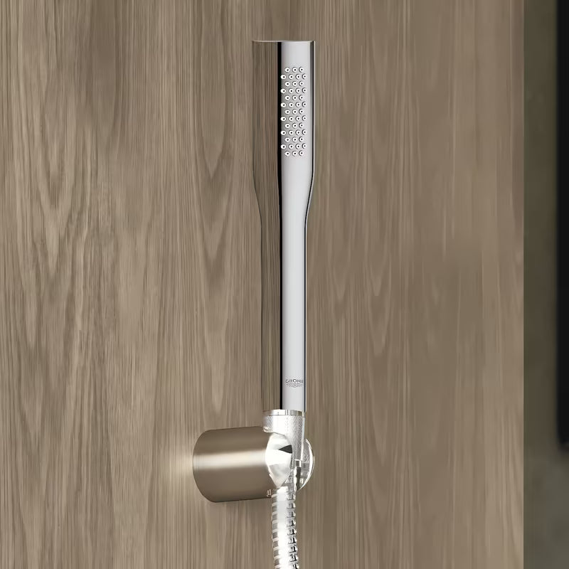 Set za Kadu Grohe Euphoria Cosmopolitan Stick u krom izvedbi s ručnim tušem, držačem i crijevom Silverflex