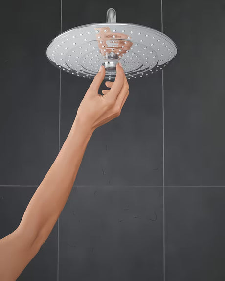 Nadglavni tuš Grohe Euphoria 260 smartcontrol u krom izvedbi s tri vrste mlaza i tuš krakom