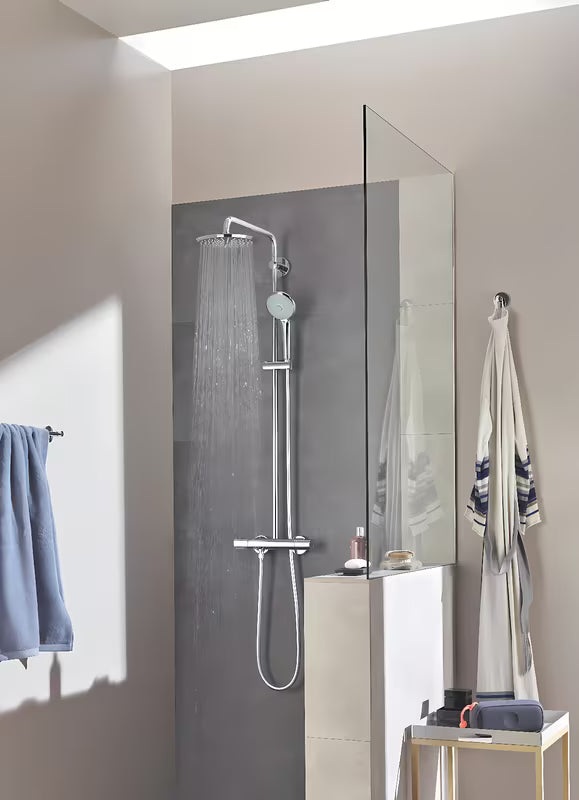 Tuš sustav Grohe Euphoria System s termostatskom miješalicom u krom izvedbi s nadglavnim i ručnim tušem